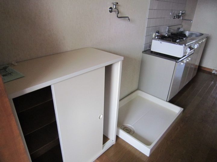 長野県長野市平林1丁目(アパート)の賃貸物件の玄関