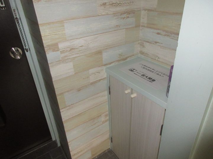 長野県長野市若里2丁目(マンション)の賃貸物件の玄関