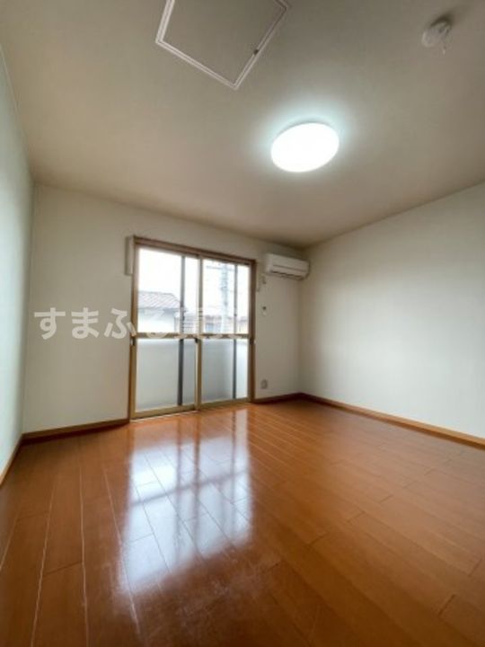 ジュネス ヴィラージュの寝室