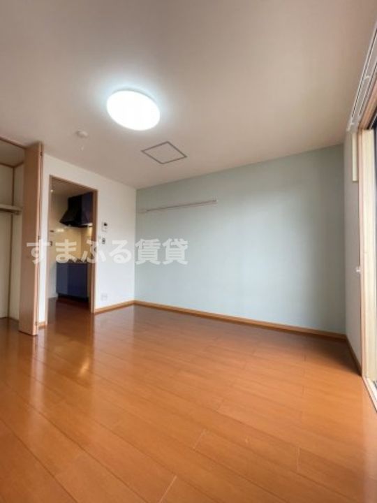 ジュネス ヴィラージュの居間