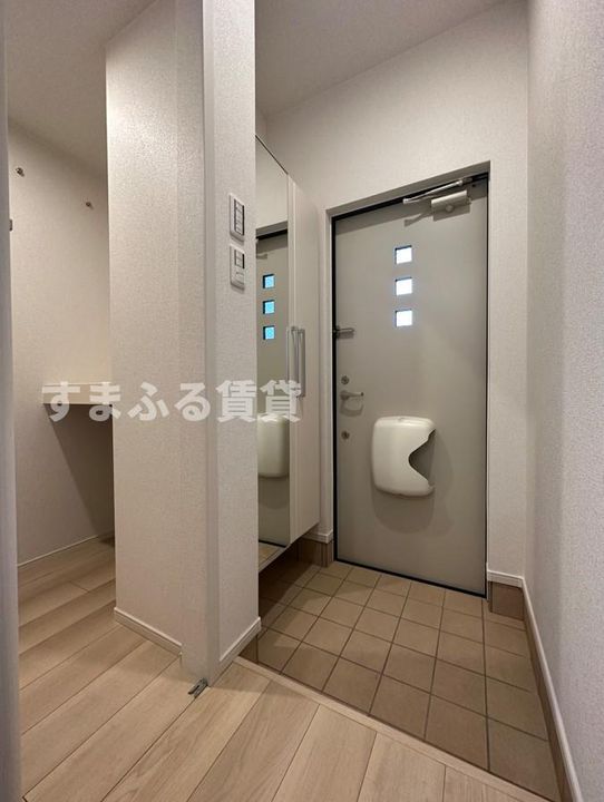 ファルファーラの玄関