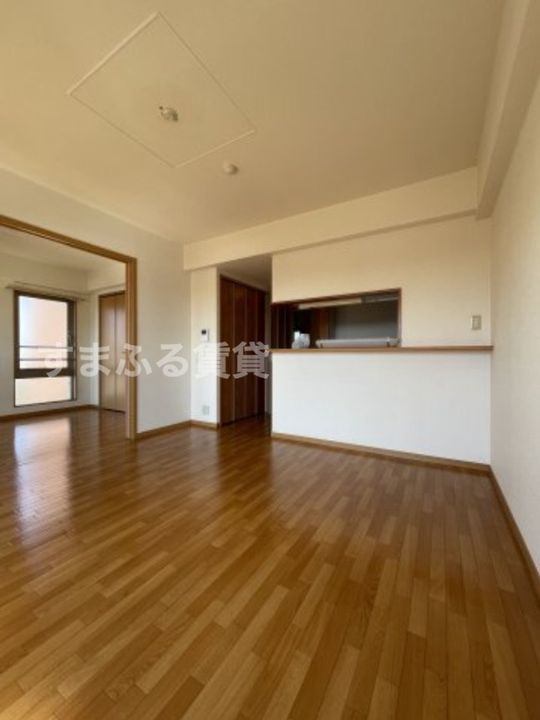 エターナル ステアズの居間