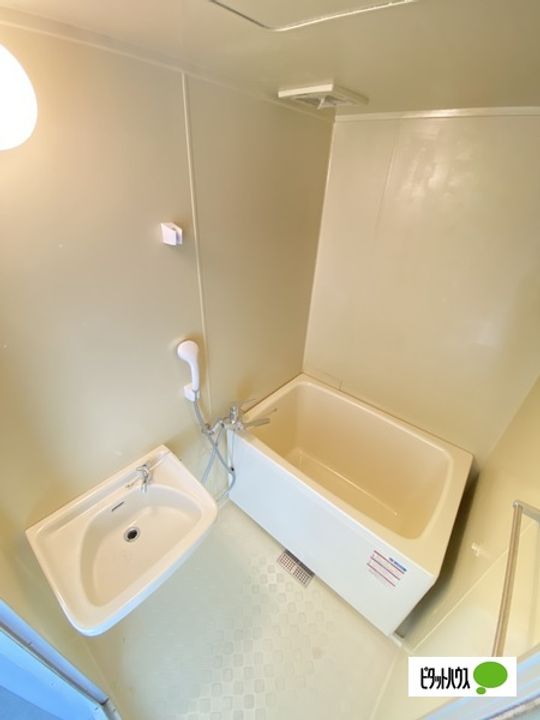 プレジール鳴神の風呂