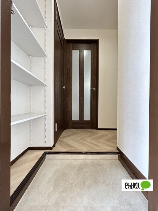 コープ砂山201の玄関