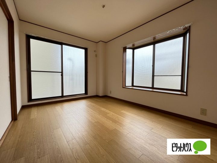 マンション神前Ⅱ2-Aの居間