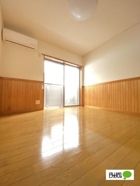 垣本ハイツⅡ102の居間