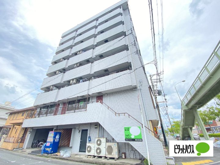 レオヤカタ8-Cの外観