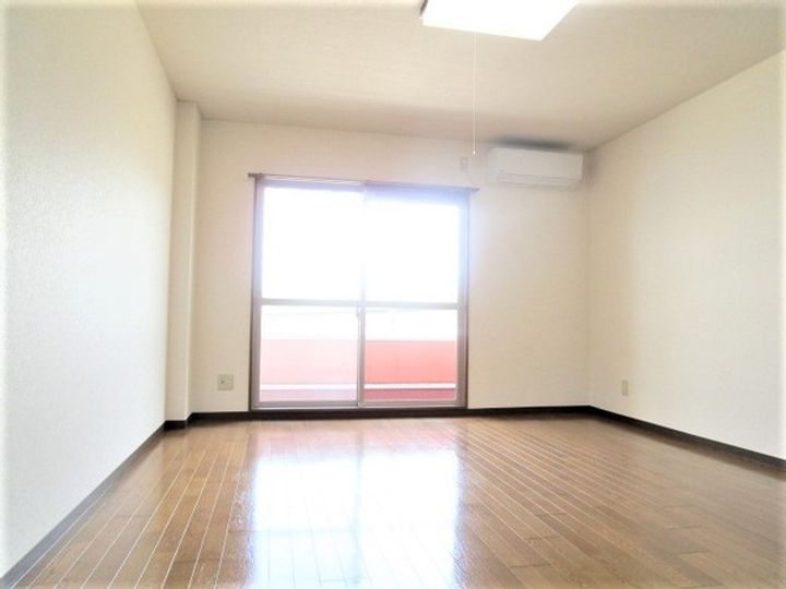 モスビル205の居間