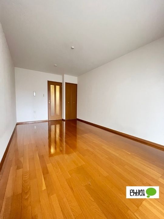 和歌山県和歌山市今福1丁目の賃貸アパートの居間