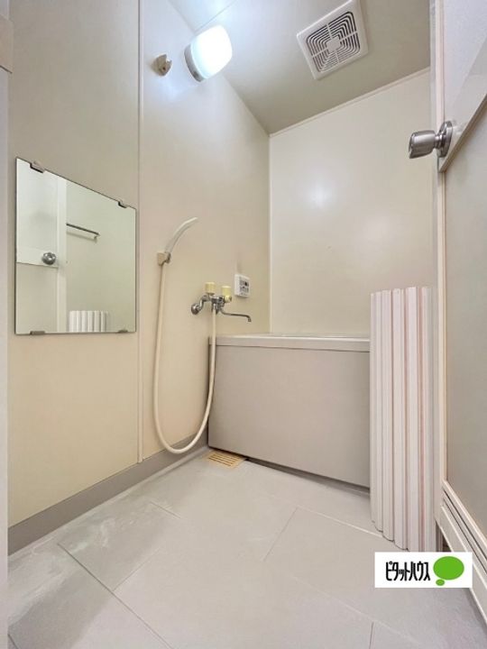 メディハイツ和歌川102の風呂