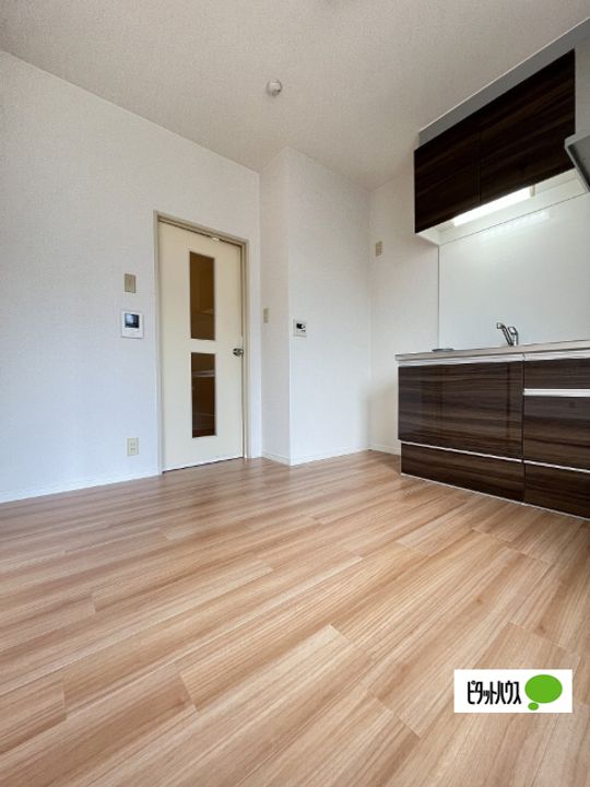 フレグランス秋桜の居間