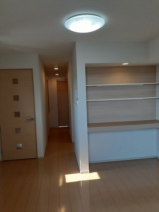 シャン・ロジュマンの居間