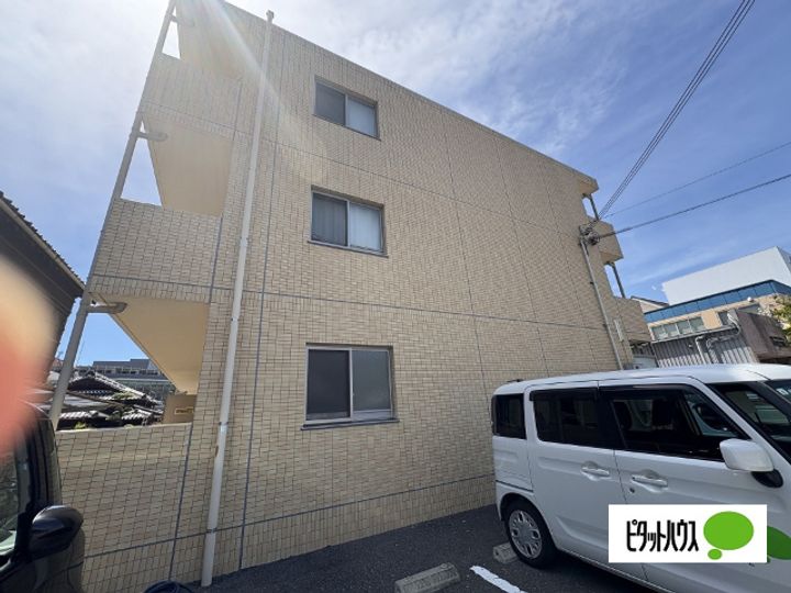 U−Buil箕島Ⅱ302の外観