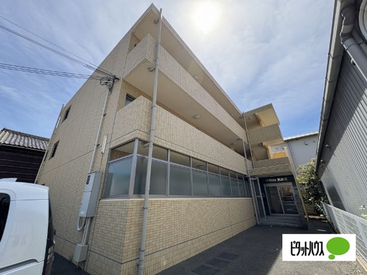 U−Buil箕島Ⅱ302の外観