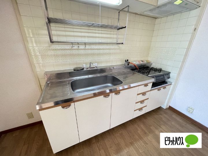 VIASACRA岩出のキッチン