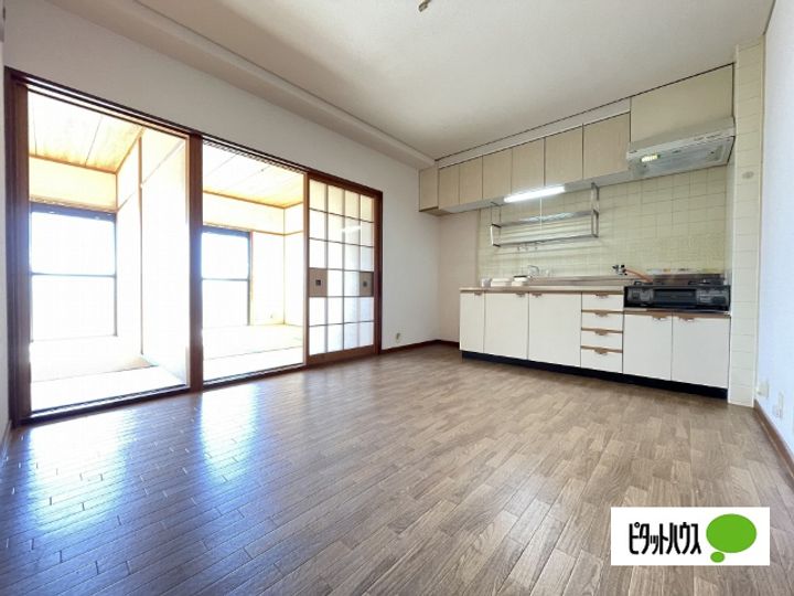 VIASACRA岩出の居間