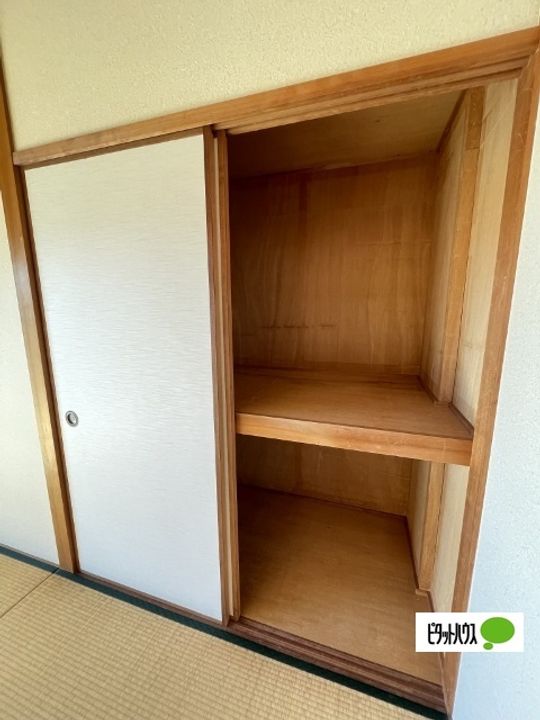 VIASACRA岩出の内装