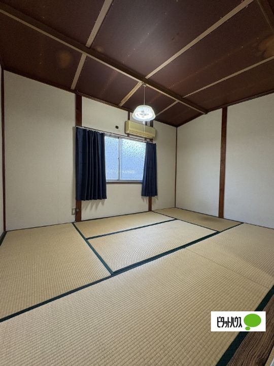 ヴィラ中之島10の居間