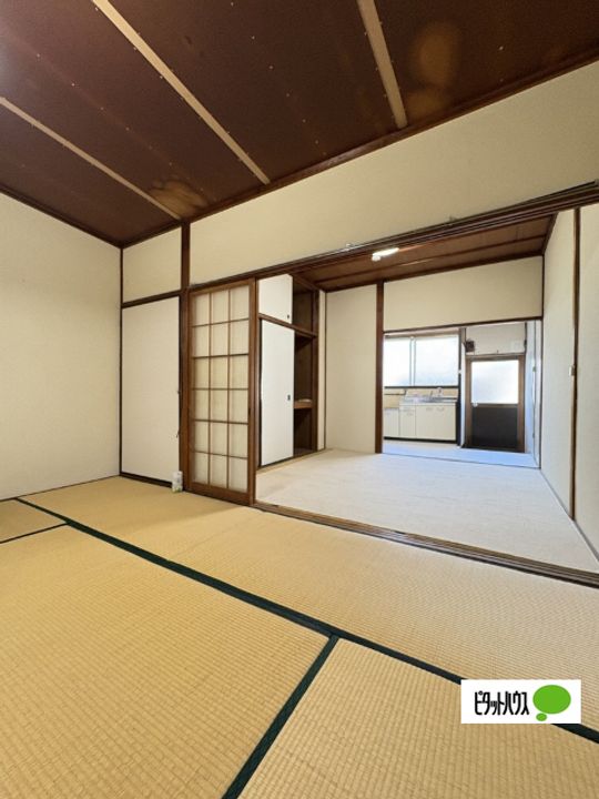 ヴィラ中之島10の居間