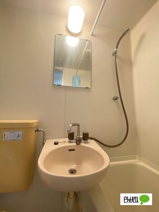 和歌山県和歌山市西浜3丁目の賃貸アパートの内装