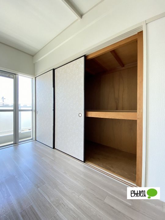 ヤマイチPLAZA黒田302の内装