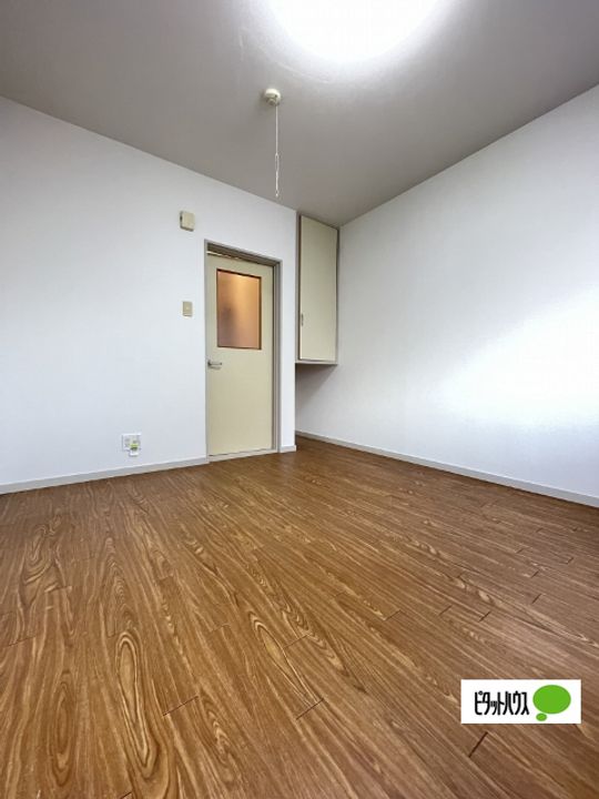 べリエール白邸101の居間