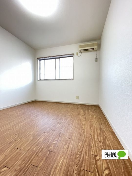 べリエール白邸101の居間