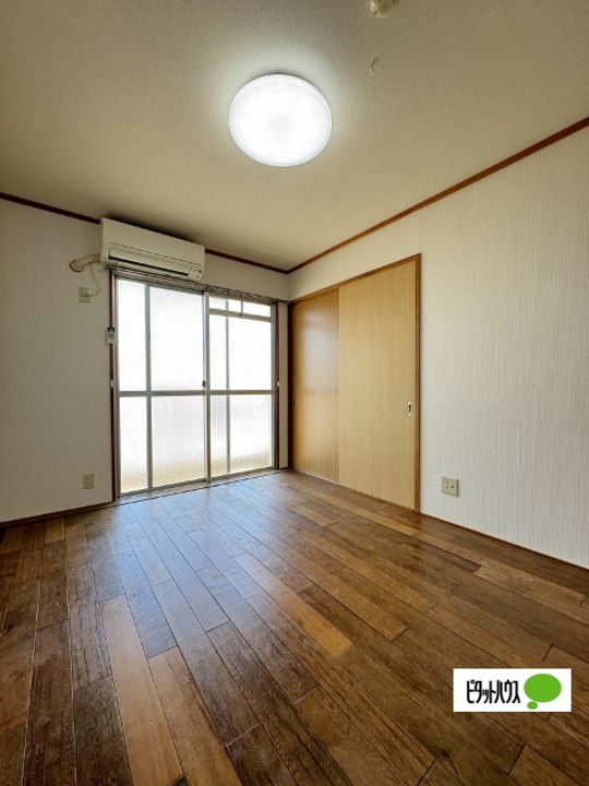 ラヴニール503の居間