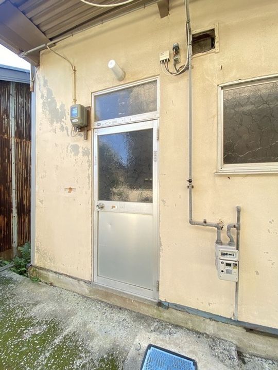 松ヶ丘荘の玄関