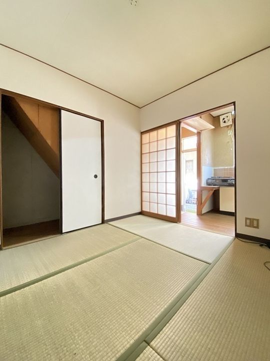 松ヶ丘荘の居間