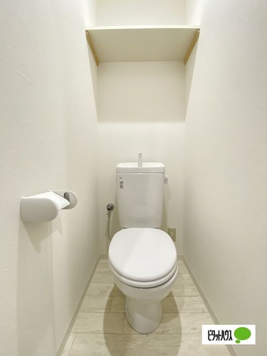 和歌山県和歌山市三葛の賃貸アパートの内装