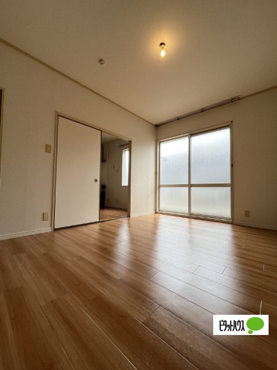 フレグランス秋桜の居間