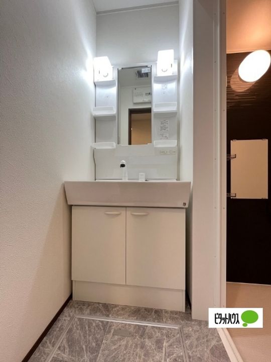 エイト三葛の内装