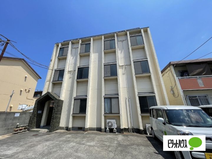 孝子ハイツ203の外観