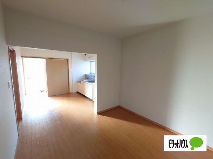 徳島県鳴門市大津町木津野字野神ノ越(一戸建)の賃貸物件1の居間