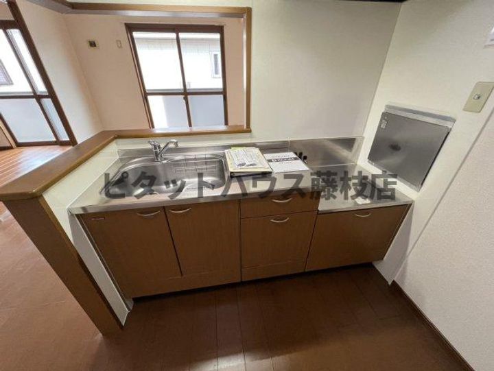 静岡県焼津市大覚寺1丁目(アパート)の賃貸物件のキッチン