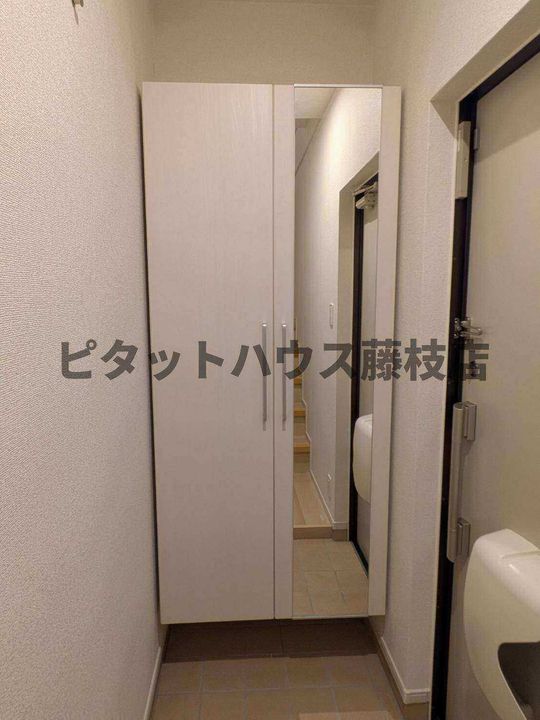 静岡県藤枝市音羽町3丁目(アパート)の賃貸物件の玄関