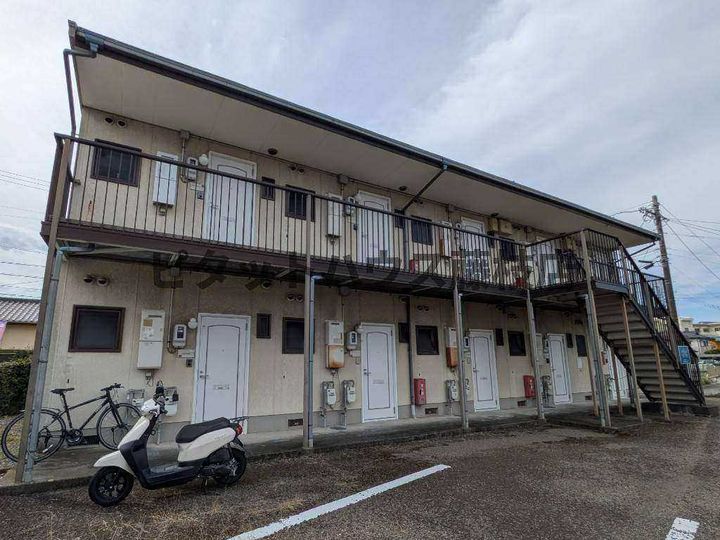 静岡県藤枝市高柳(アパート)の賃貸物件の外観