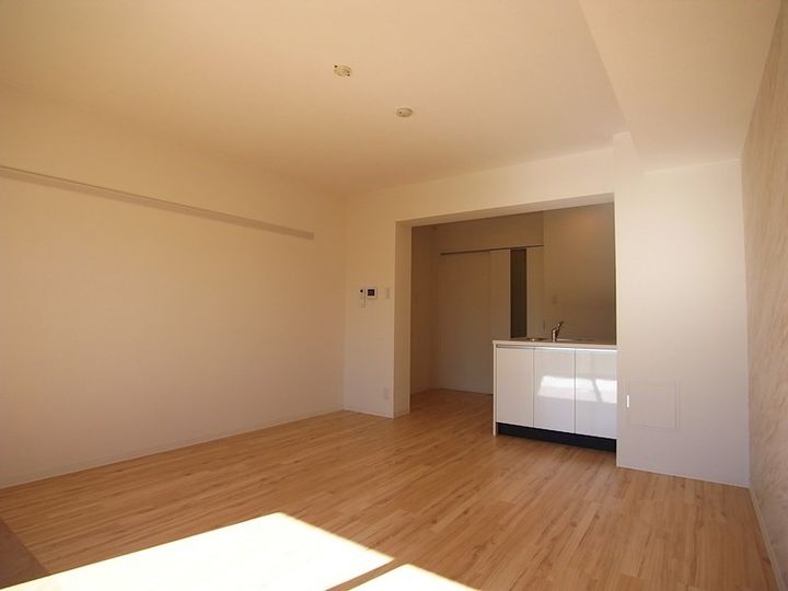 静岡県掛川市上西郷(マンション)の賃貸物件の居間