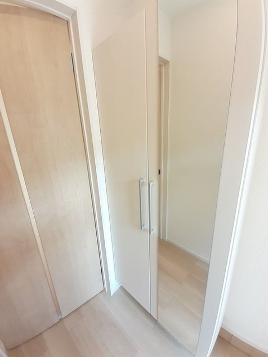 サニー ローレルの玄関