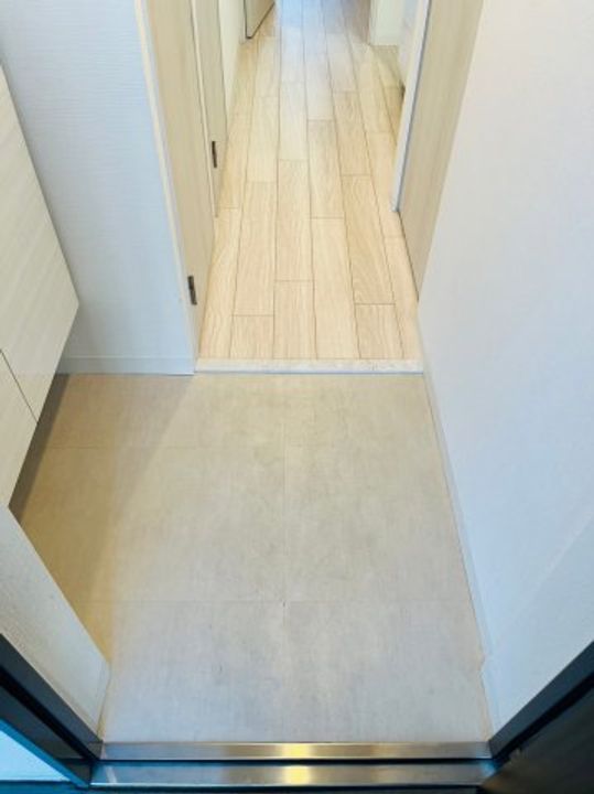 エスリード名城公園プライムの玄関