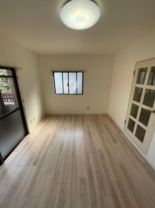 ヒルトップ平和ヶ丘の居間