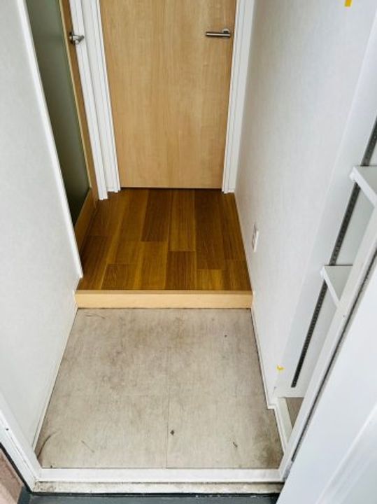 コーポ竹味の玄関