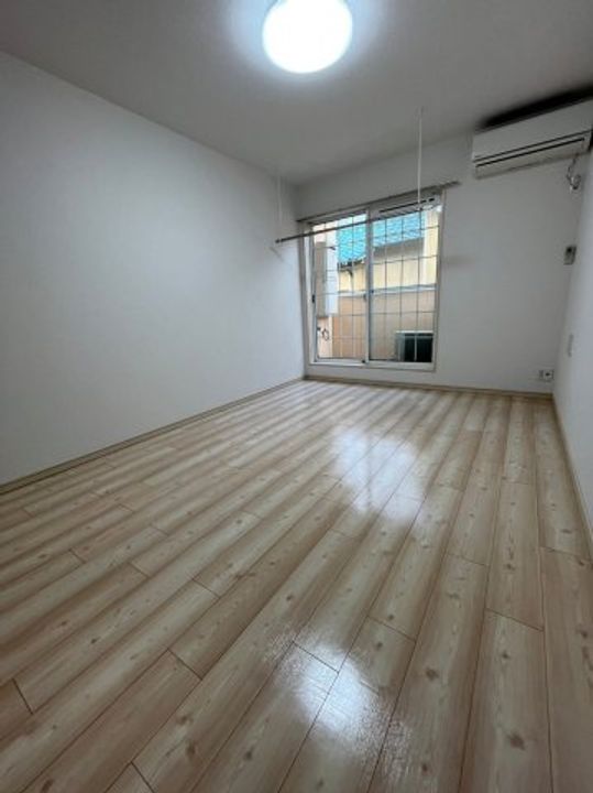 リブレア白鳥の居間