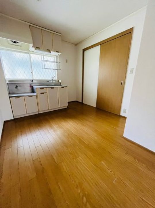 シャトレ藤の居間