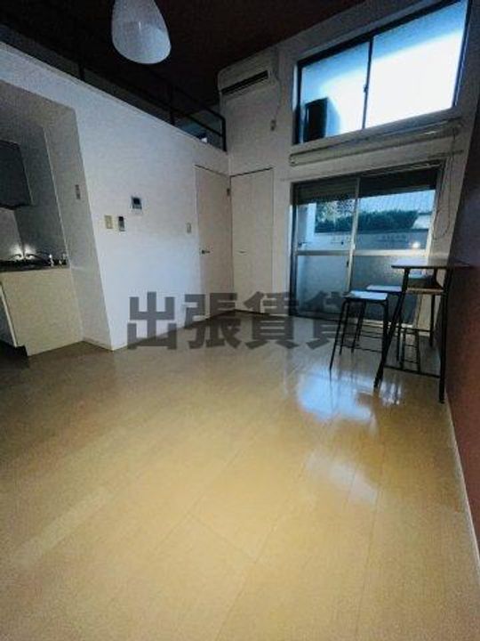 ピストハッタの居間