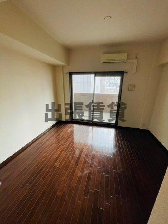 ライジングコート名古屋駅前東の居間