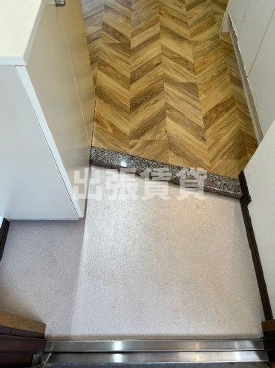 コンフォール港楽の玄関