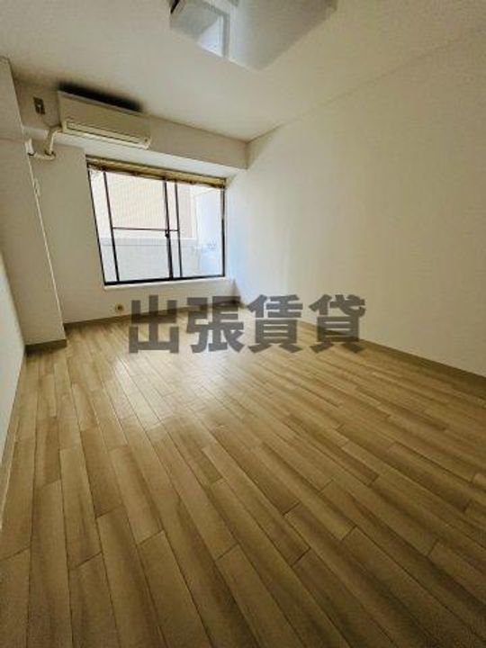 荘苑御園の居間