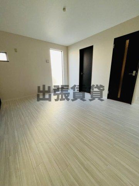 プリミエール上飯田南町の居間